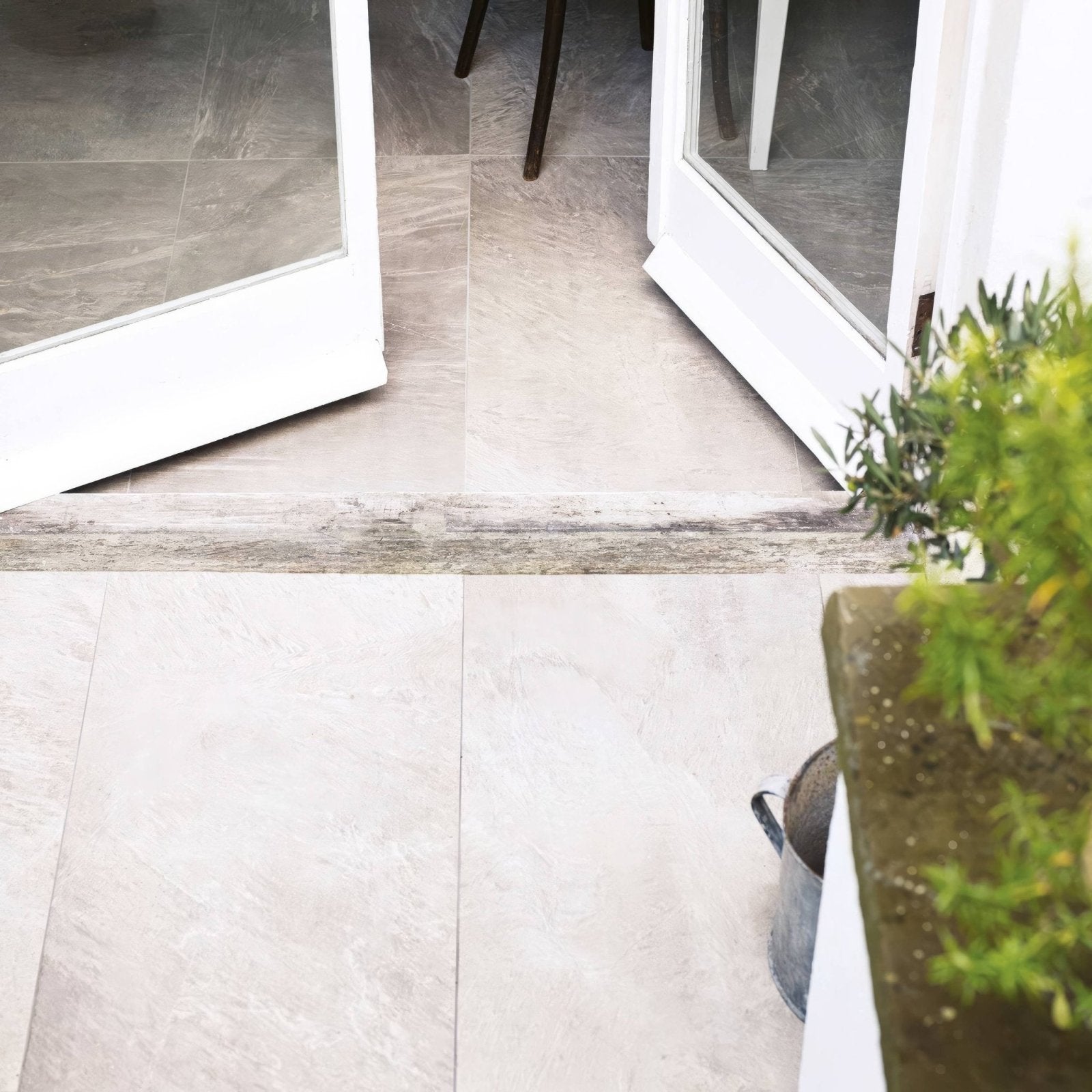 Odyssey Zeus 64 x 32cm