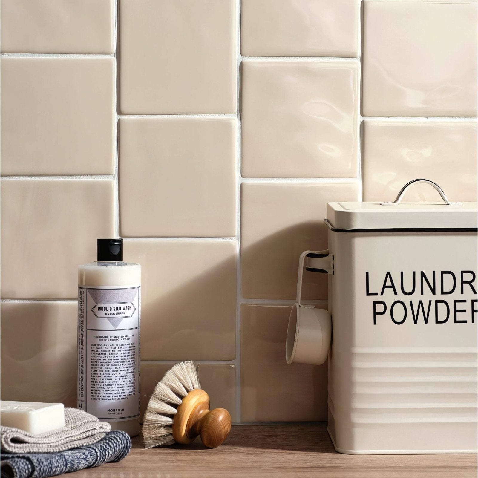 Oyster Field Tile - Ceramic - Satin