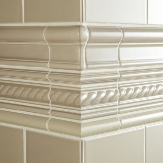 Palladian Beige Victoria Moulding - alternate view