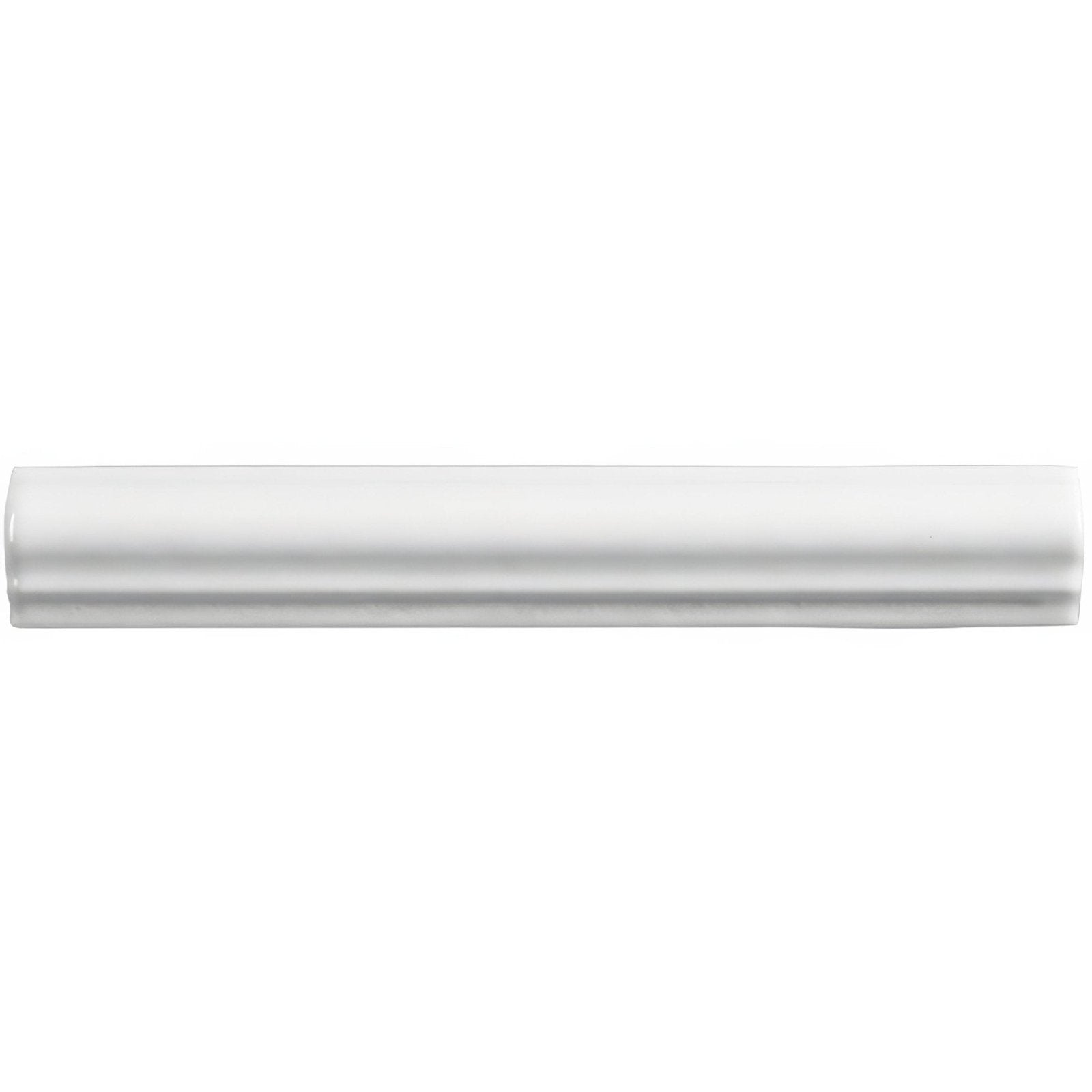 White ceramic papyrus ogee moulding with smooth glossy finish for decorative crown molding installation