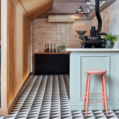 Parisian Café Porcelain Tri Black