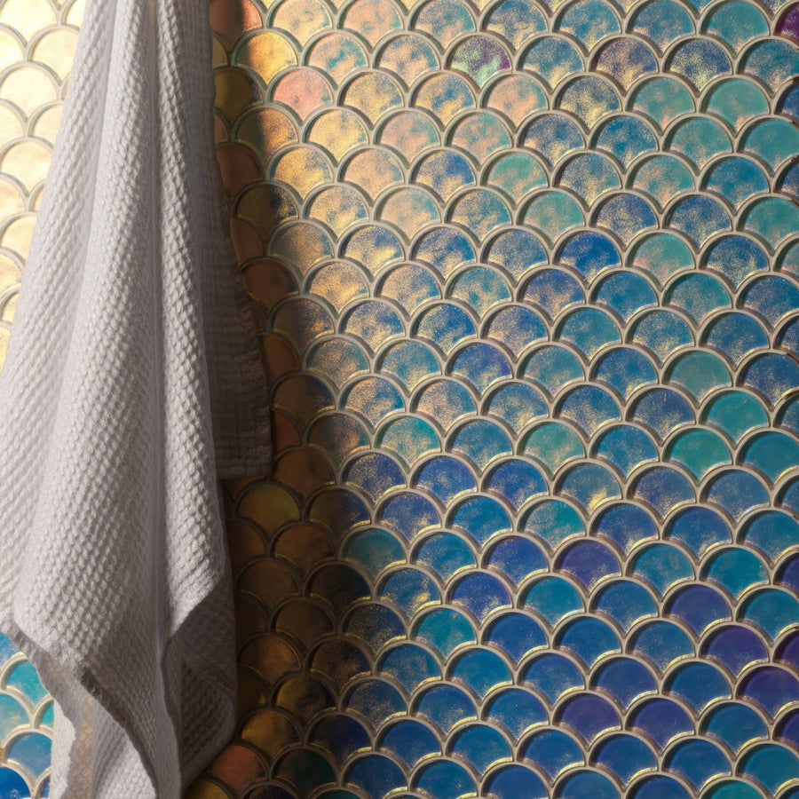 Pearl Scale Clear Wall Tile