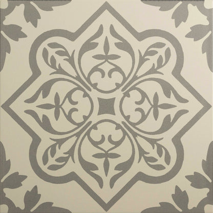 Pentillie Light Grey on Chalk