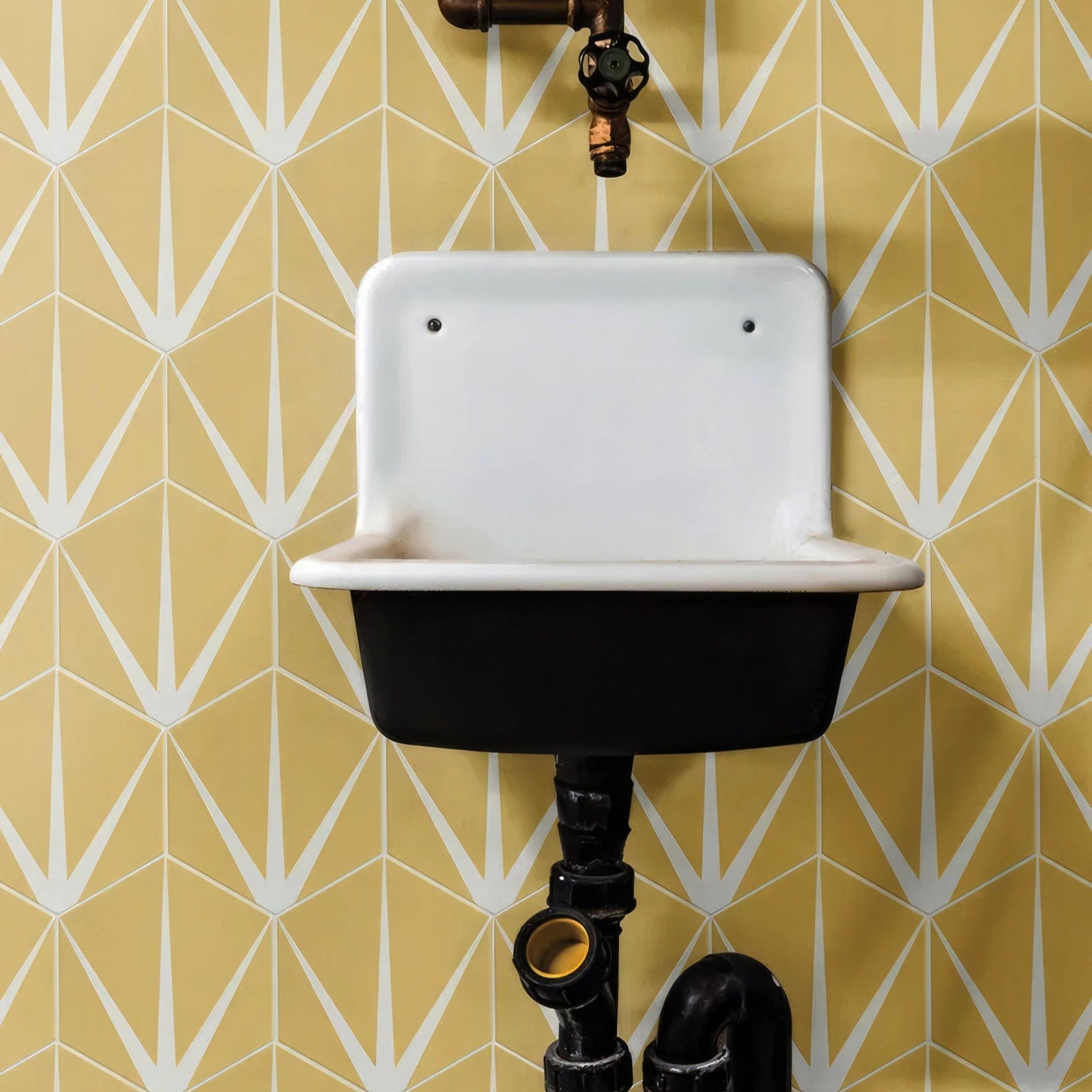 Lily Pad Porcelain Custard Wall & Floor Tile 23x20cm – close-up detail