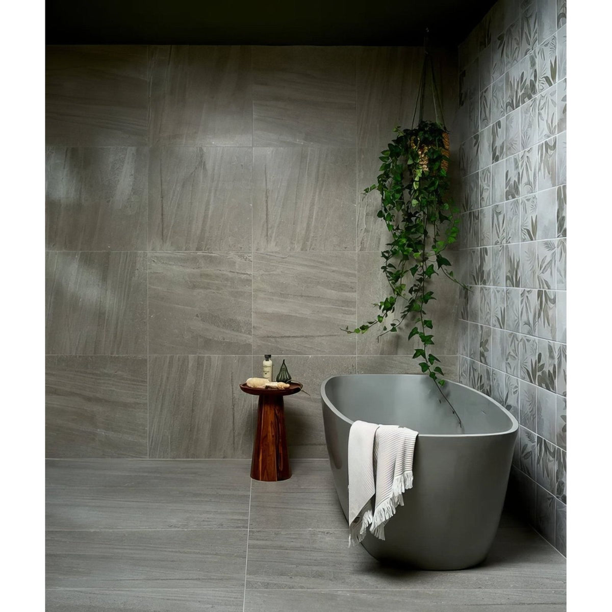 Modern freestanding bathtub Pembroke porcelain satin 60 x 60cm with matte gray finish and smooth rounded contours