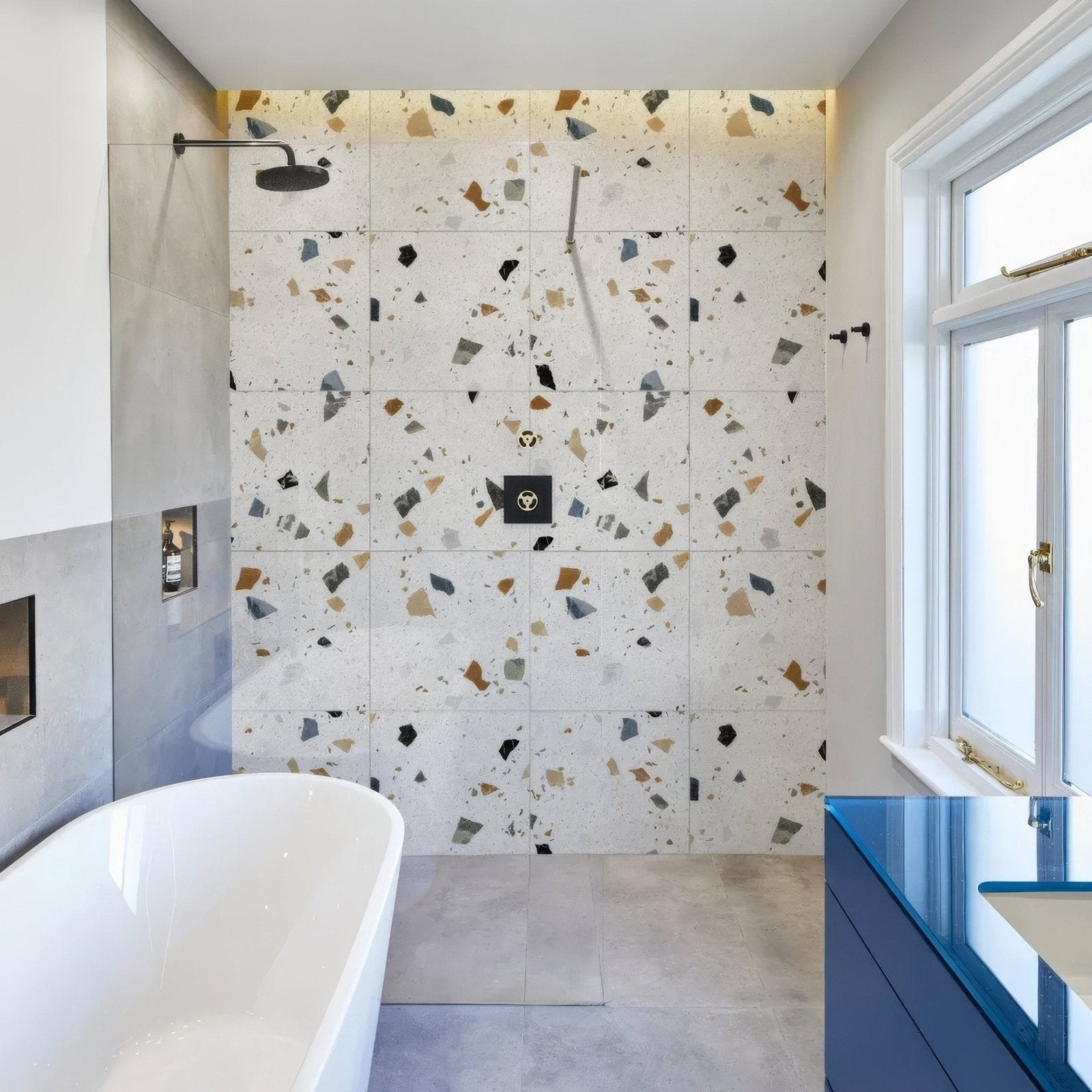 Piazza Porcelain Geo Pearl – close-up of porcelain surface texture