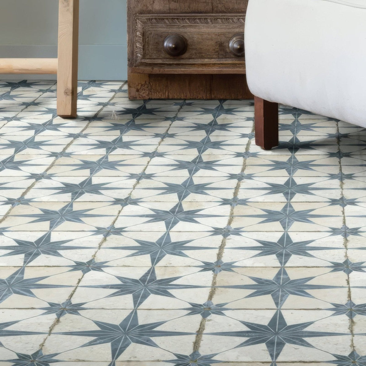 Spitalfields Ceramic Retro Star Blue – tile pattern detail