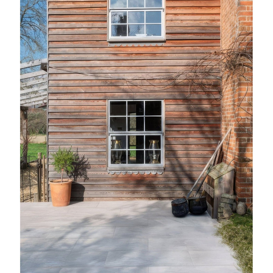 Winchester Porcelain Paving Textured grey stone-effect paving