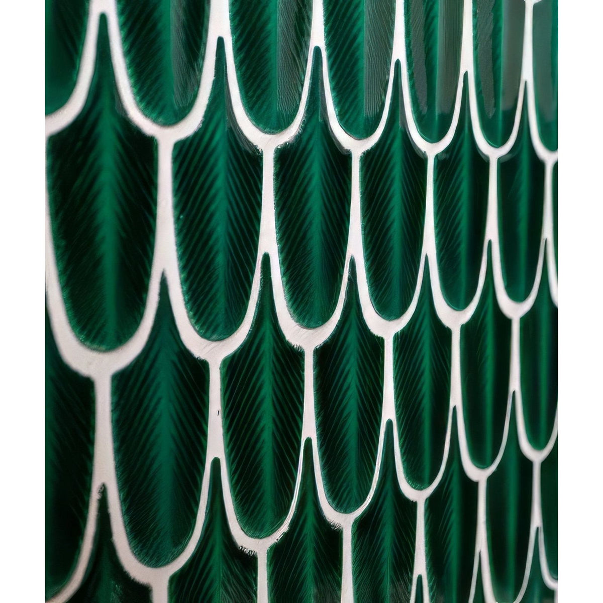 Preen porcelain mosaic emerald deep emerald green ceramic tiles with glossy finish and white scalloped edges in scale pattern