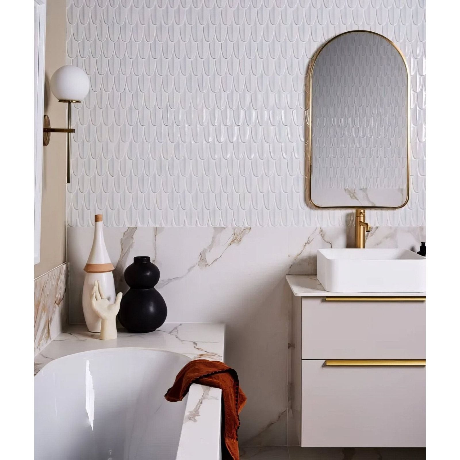 Preen Porcelain Mosaic White white porcelain fish-scale mosaic with a white sink and gold faucet