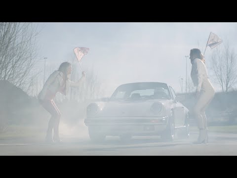 Load video: Plank Test Video | Hyperion Tiles