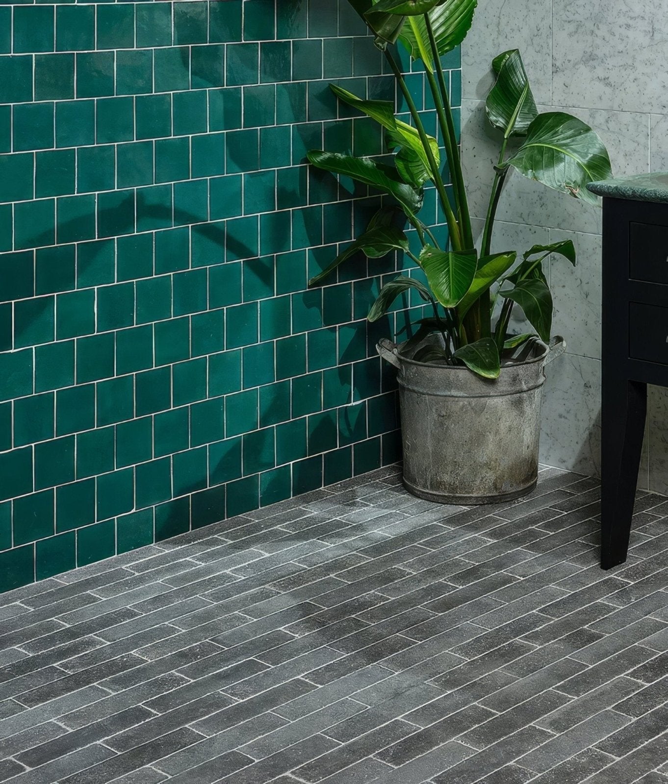 Reform Composite Stone Tumbled Nero