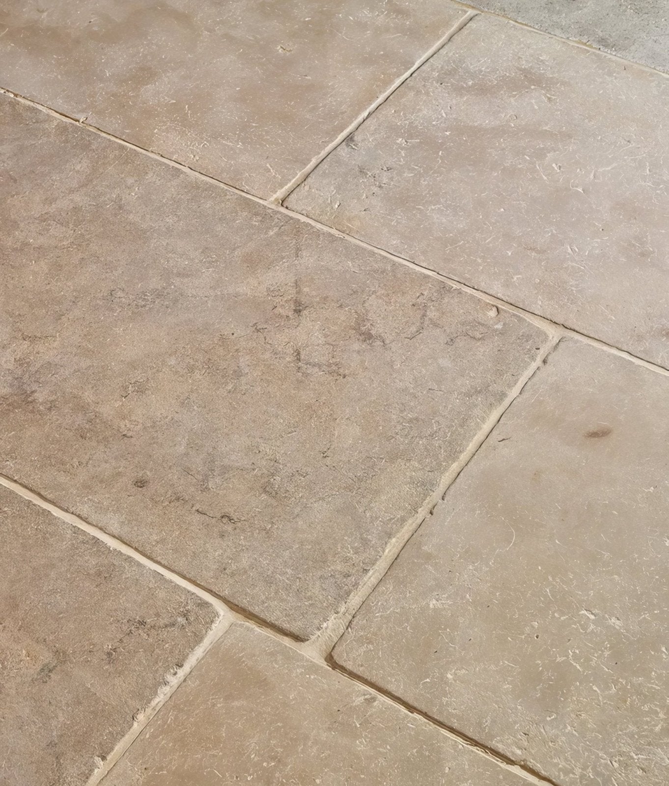 Riviera Limestone Tumbled
