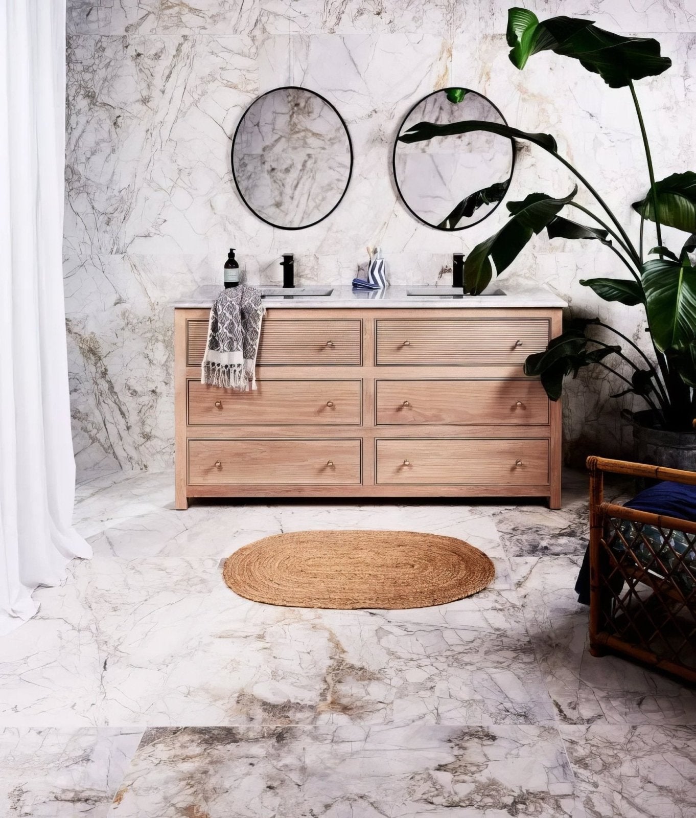 Sculpture Grande Porcelain Invisible Blue