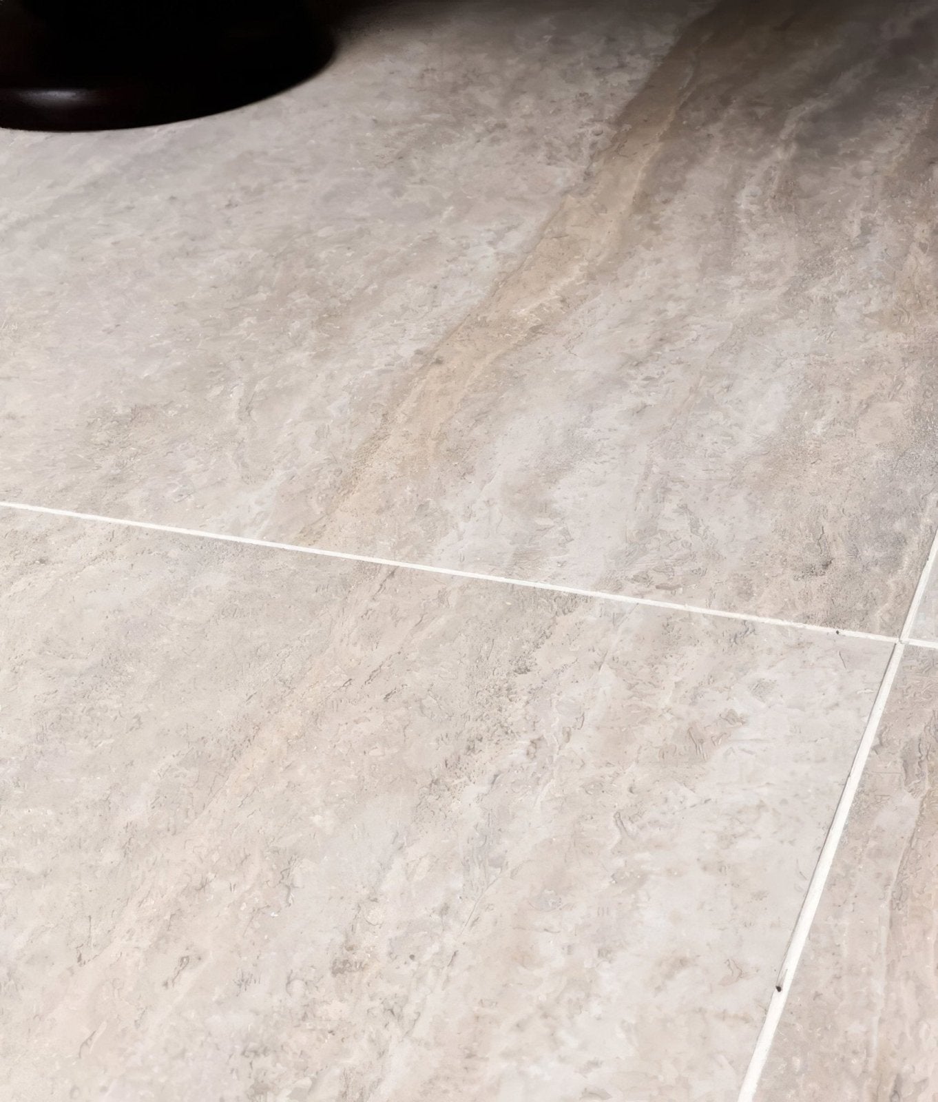 Sculpture Grande Porcelain Romano Veincut Light