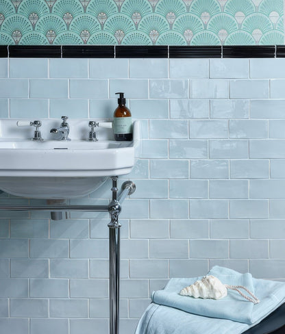 Seaton Ceramic Gulls Egg