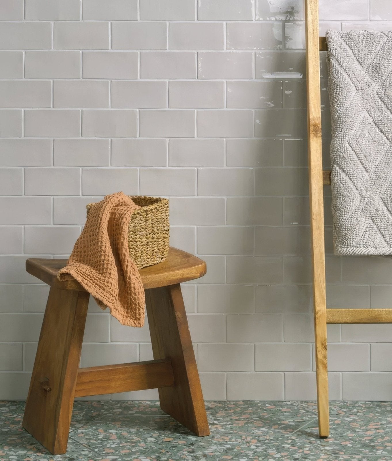 Seaton Ceramic Pebble