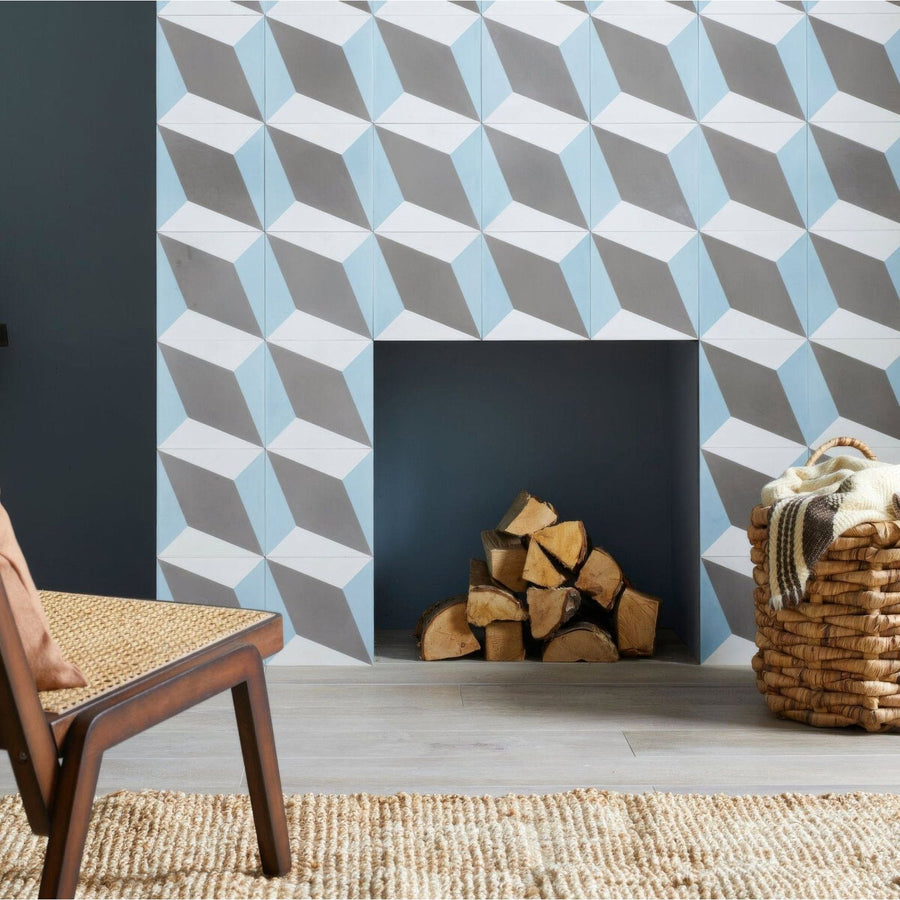Stack of neatly arranged sherwood oak firewood logs 20 x 120cm in a rustic natural wood finish