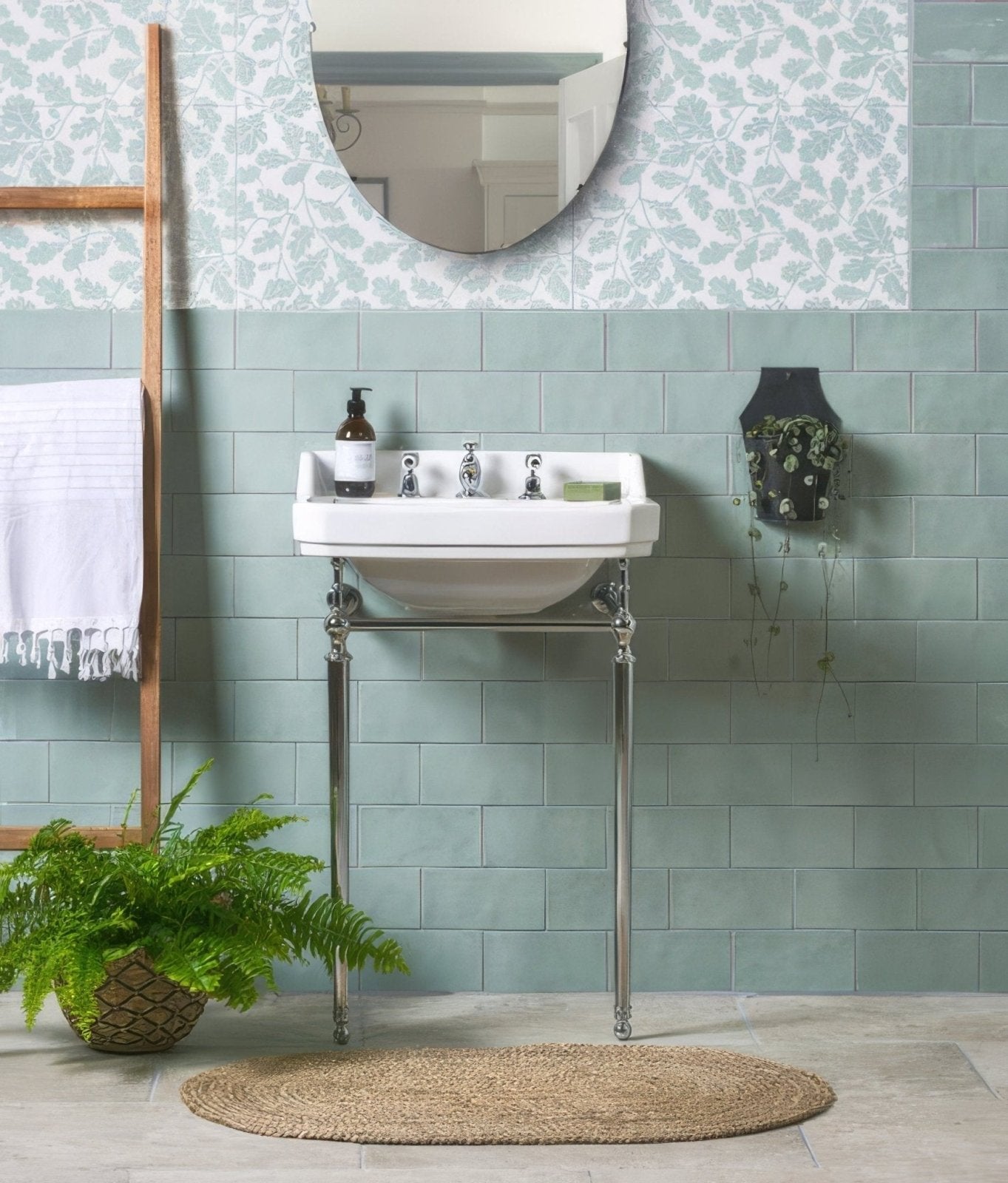 Shoreline Ceramic Sea Kale