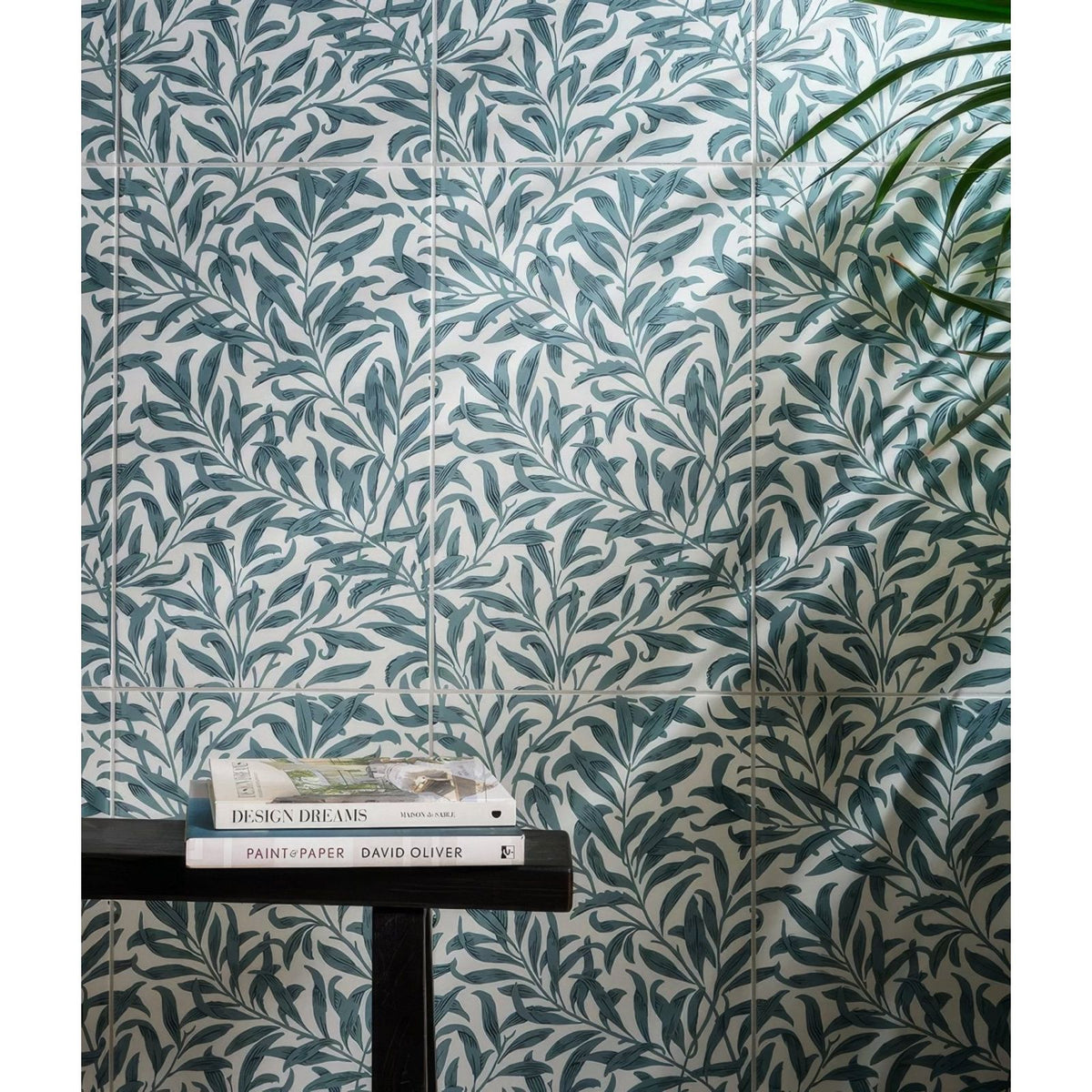 Silk screen ceramic willow cottage teal wall tiles with teal and white leaf pattern for decorative wall use