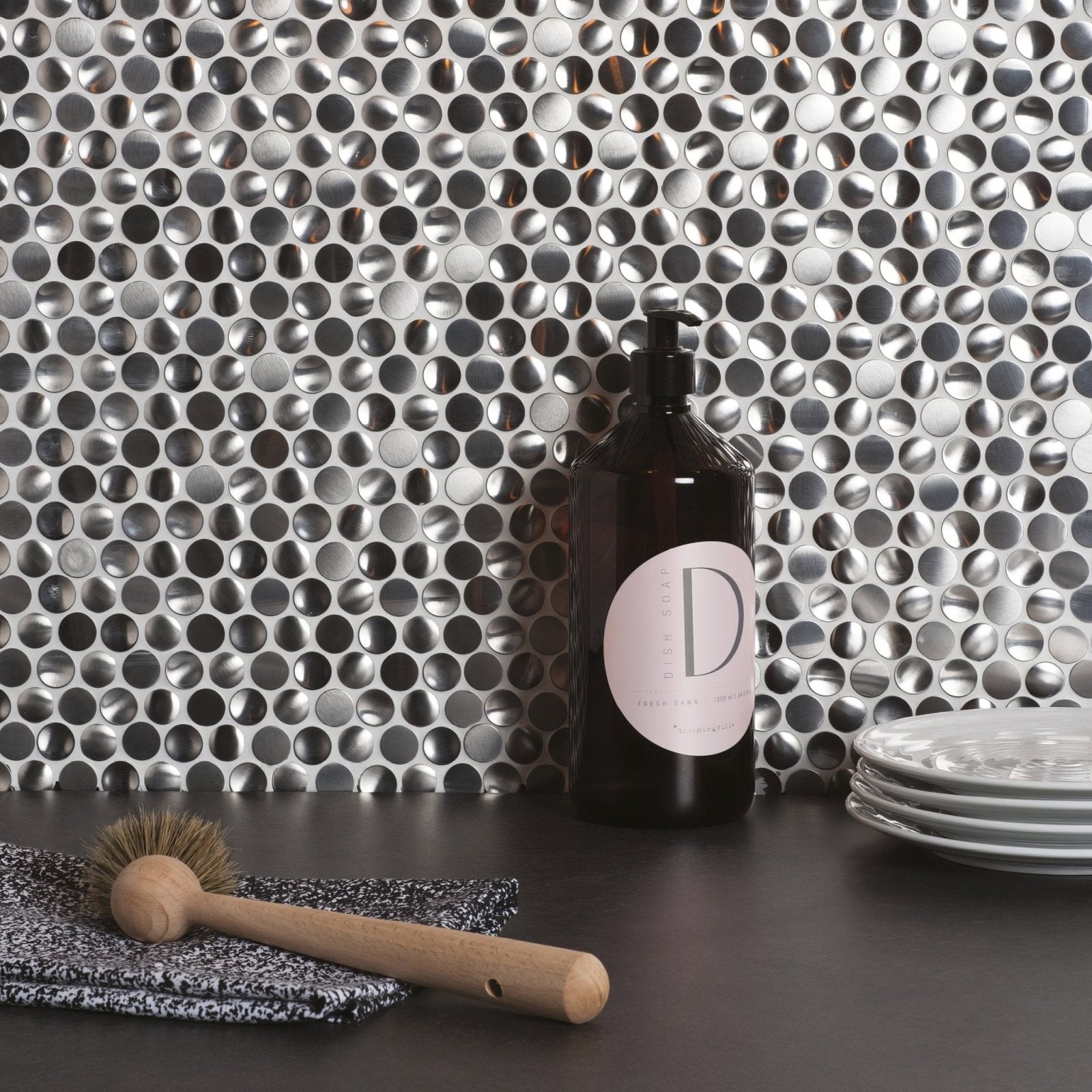 Silver Link Aluminium Mosaic silver hexagonal aluminium mosaic with an amber soap dispenser