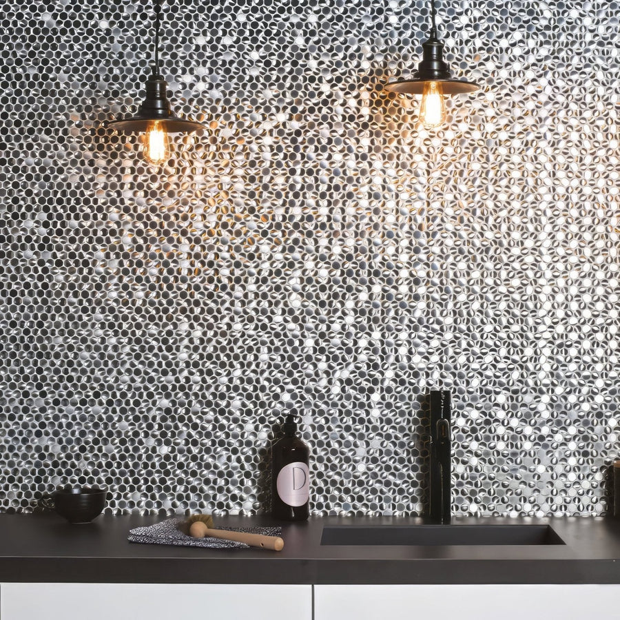 Shiny silver hexagonal aluminium mosaic tile wall showcasing the silver link aluminium mosaic design