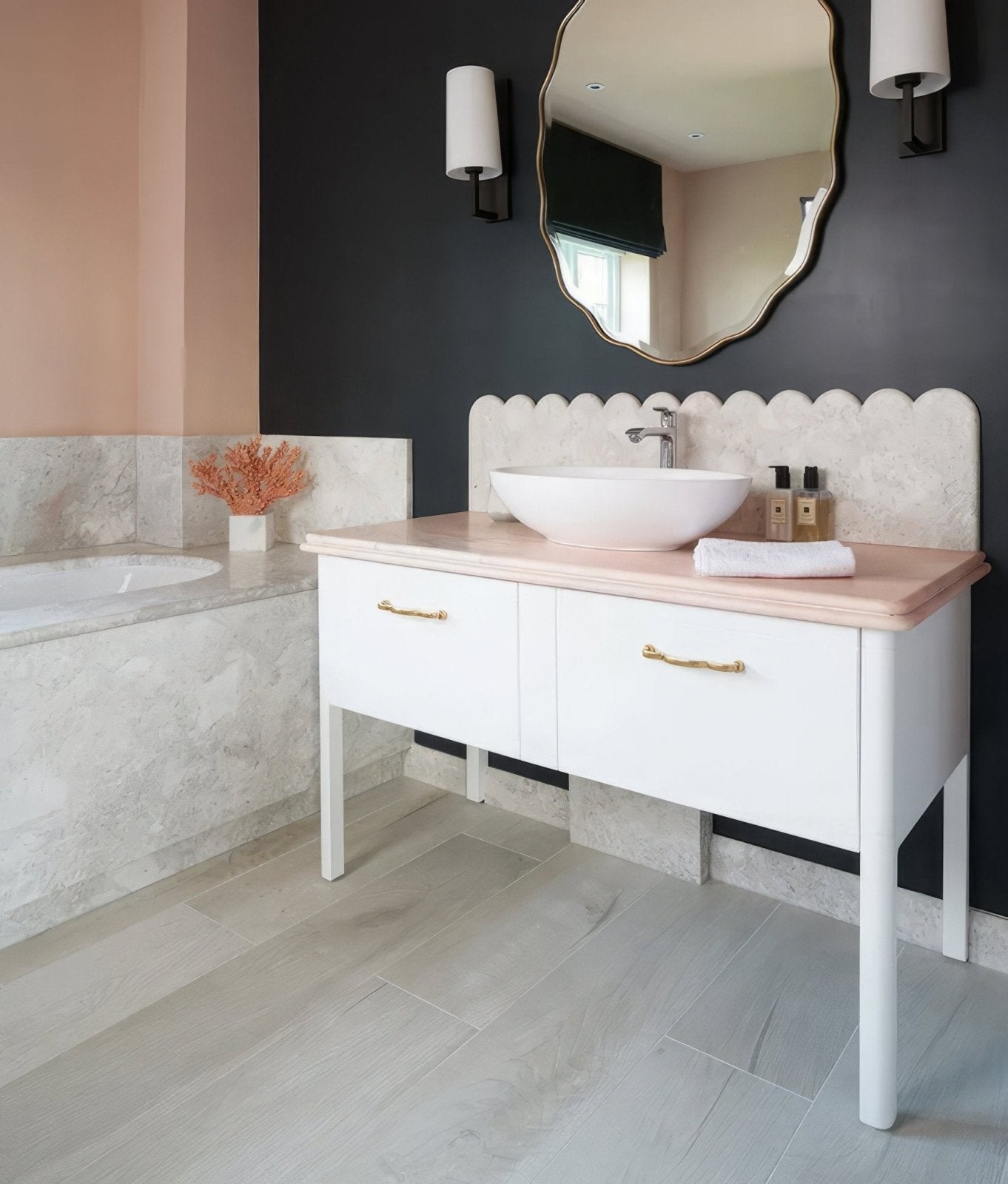 Sussex Porcelain Pearl