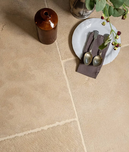 Touraine Limestone Seasoned