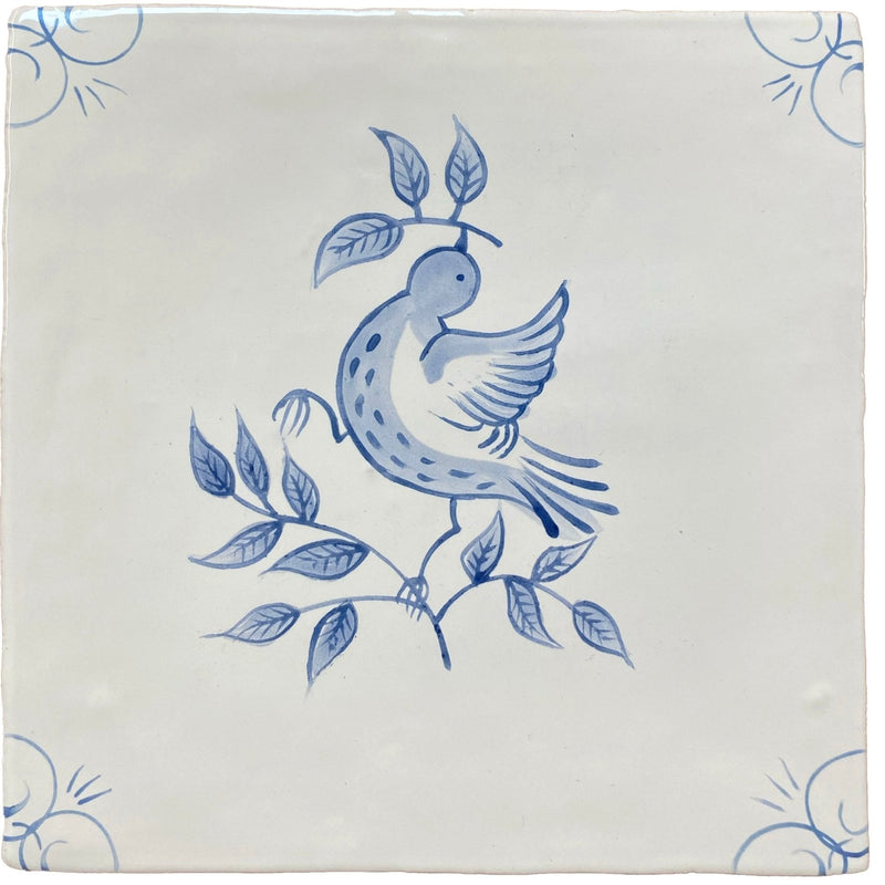 Traditional English Delft Dove