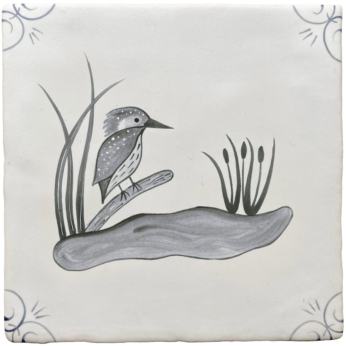 Traditional English Delft Kingfisher – detail view 2