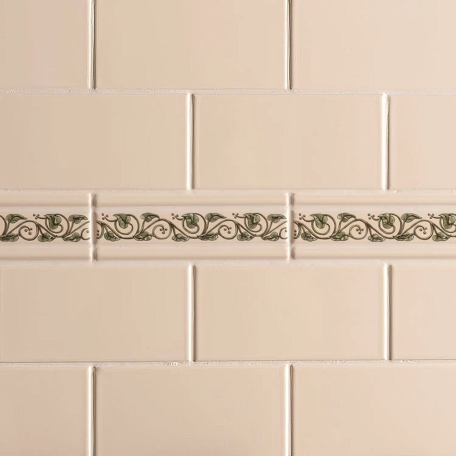 Trailing Ivy, Green Classical Decorative Border, on County White