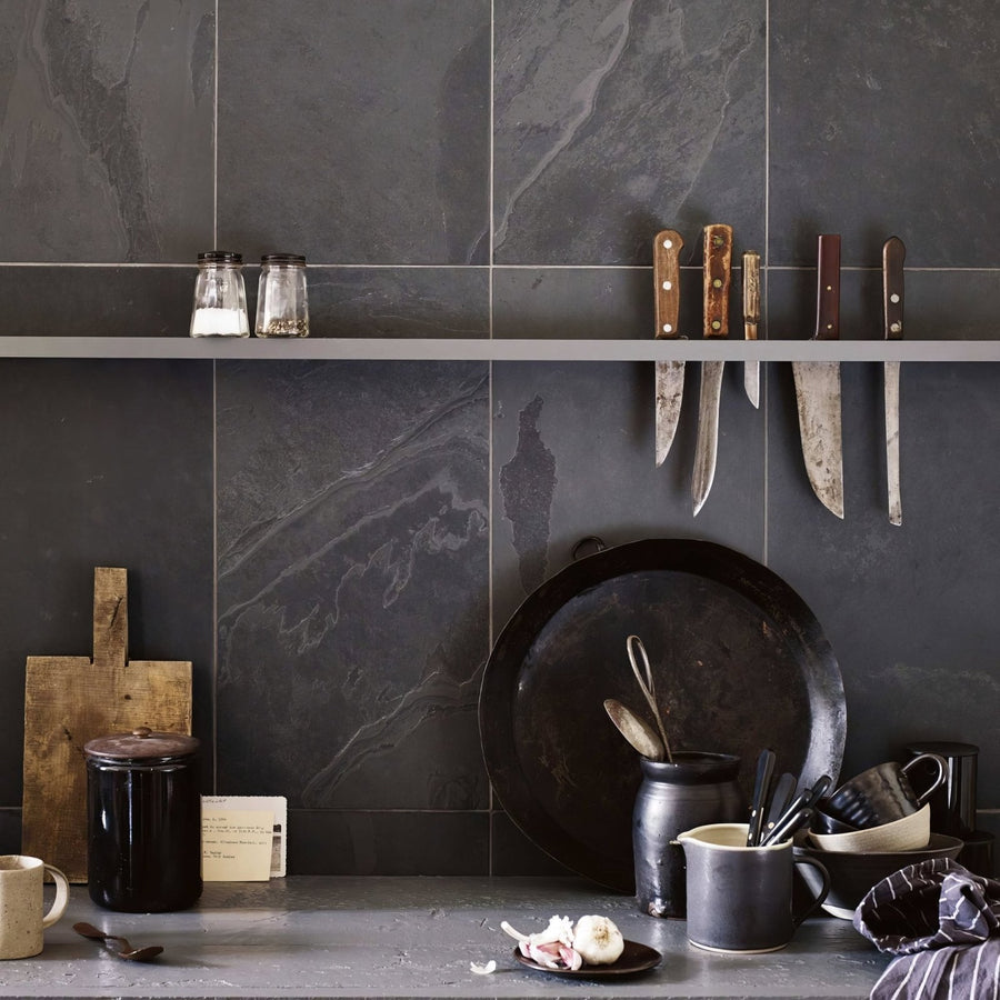 Dark gray marble-effect urban slate 40 x 40 black grey kitchen backsplash with subtle veining and matte finish