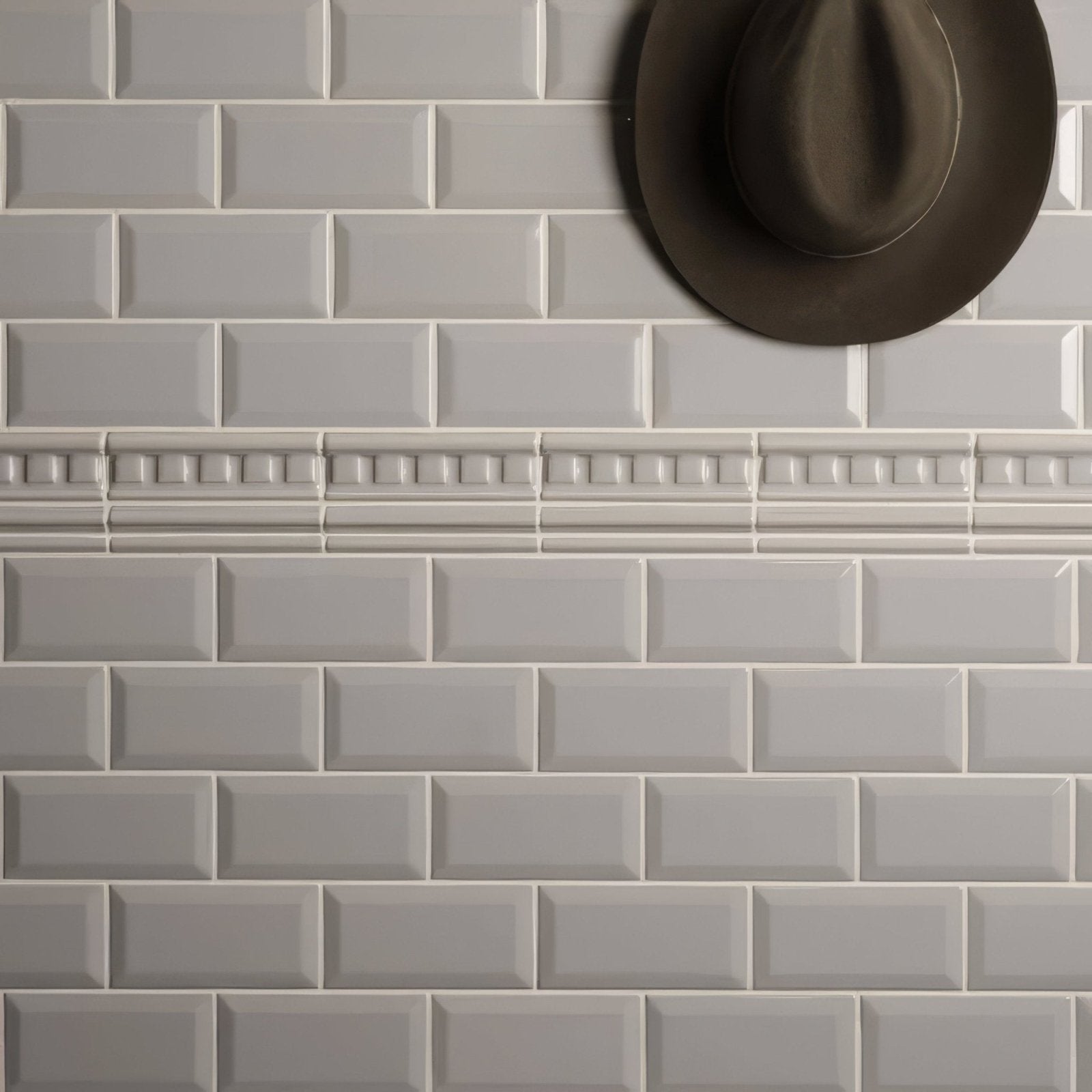 Westminster Grey Metro Bevelled Tile – detail view 2