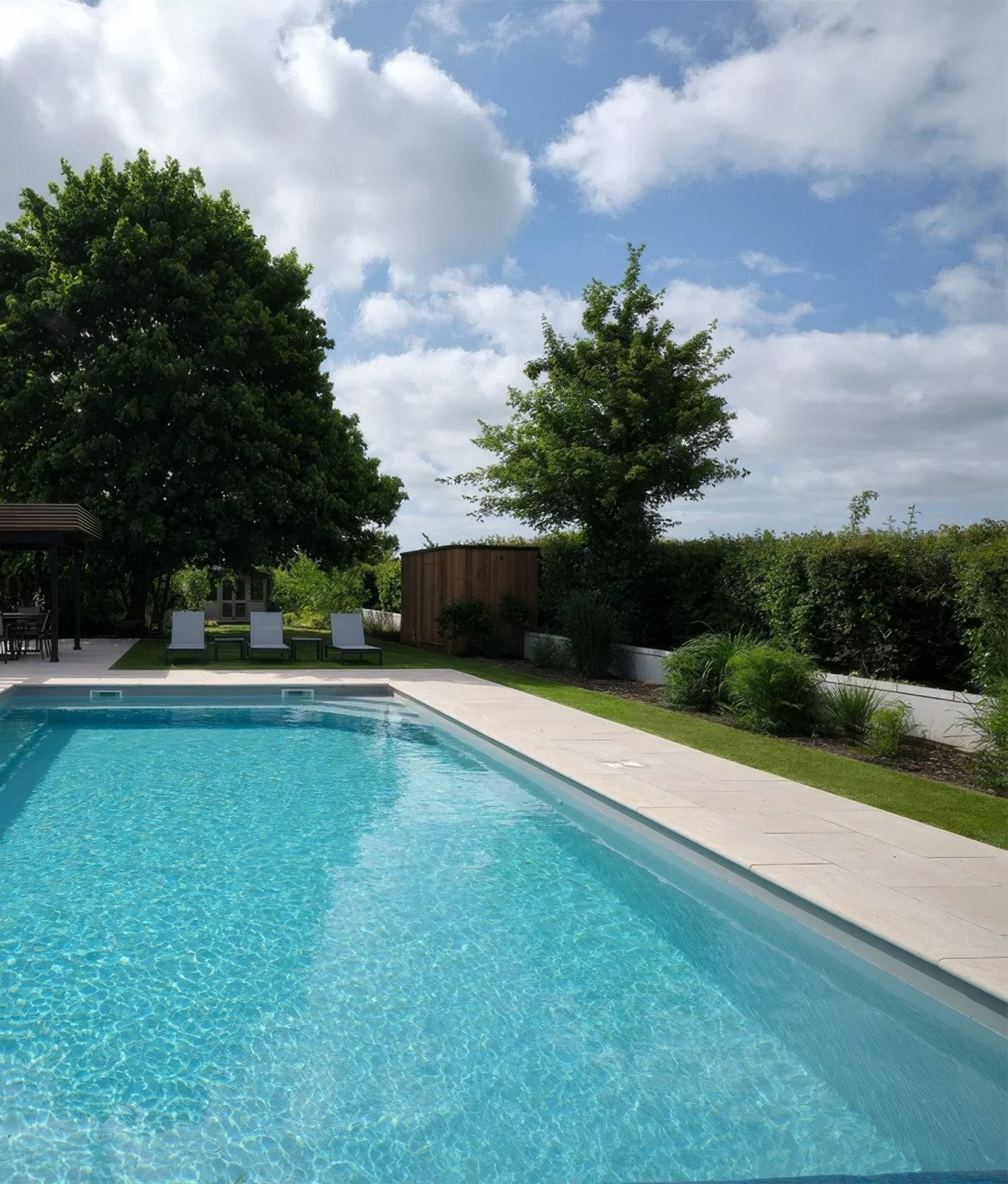 Wychwood Limestone Etched Finish