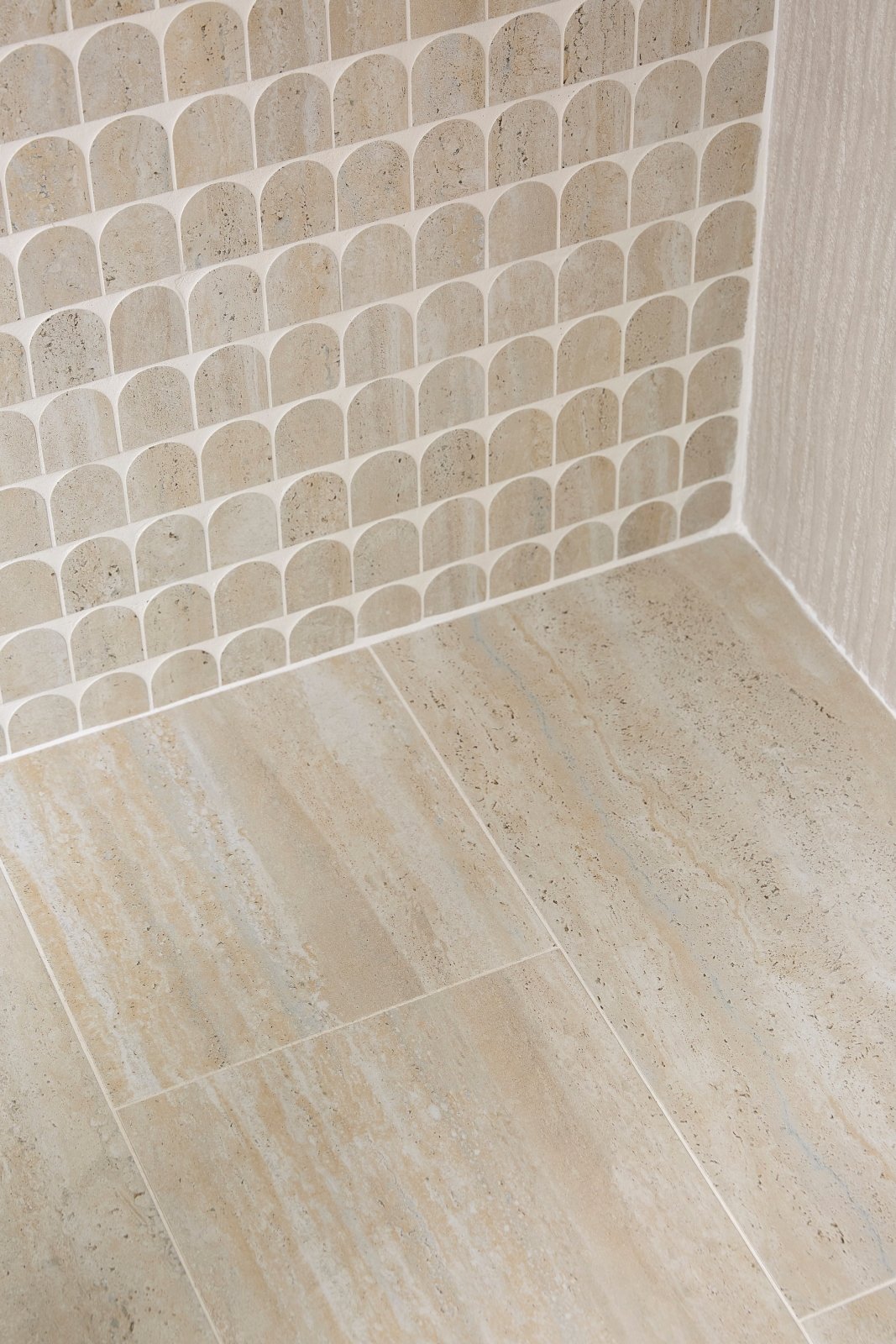 Zahara Porcelain Arch Mosaic