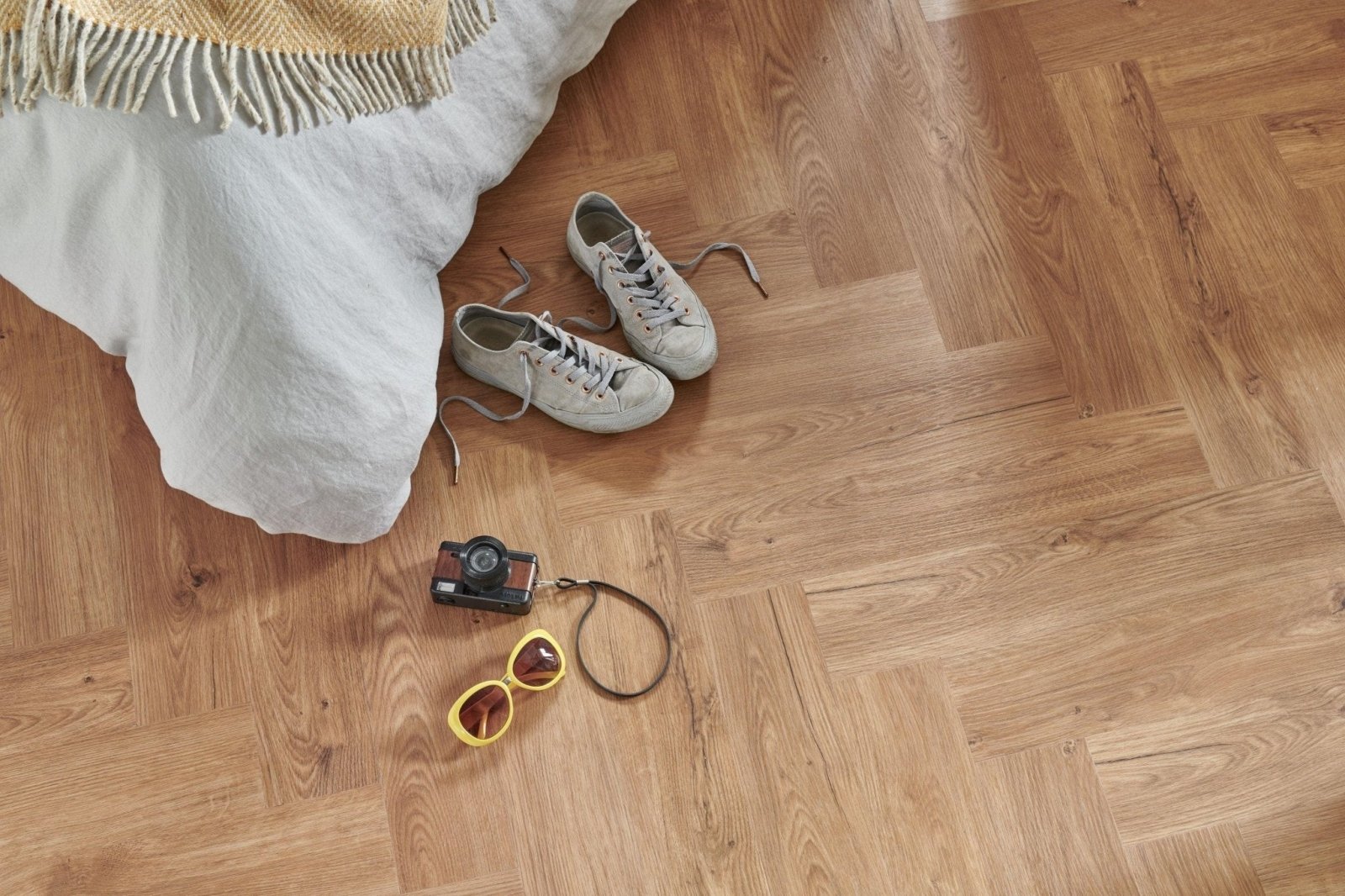 Brecon Vintage Oak Herringbone