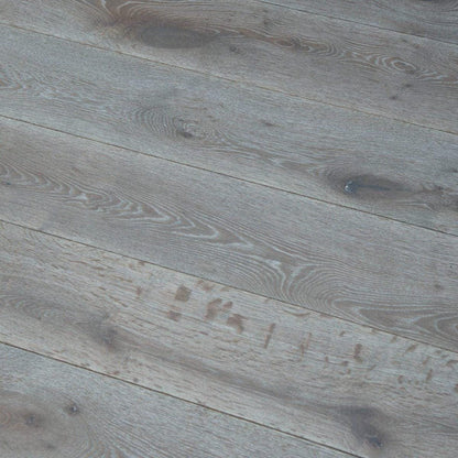 DC105 Deco Silver Haze