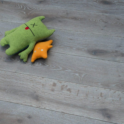 DC105 Deco Silver Haze