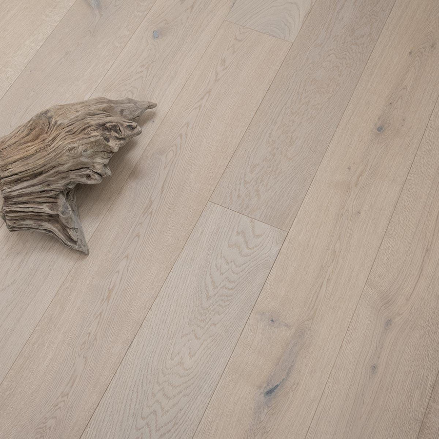 DC204 Shore Drift Oak shown as flooring