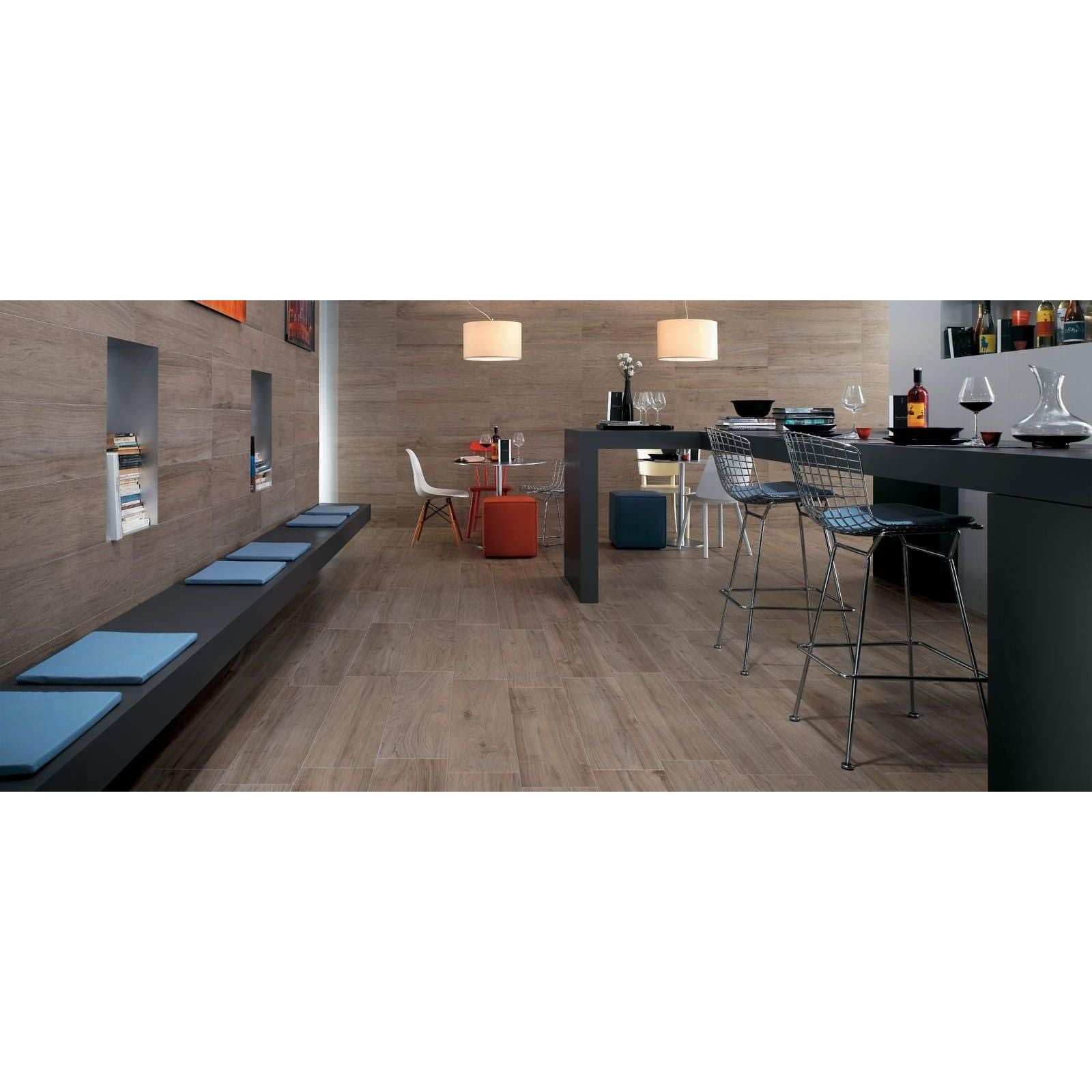 Light brown wood-look floor tiles etic rovere grigio matt with subtle grain pattern and matte finish
