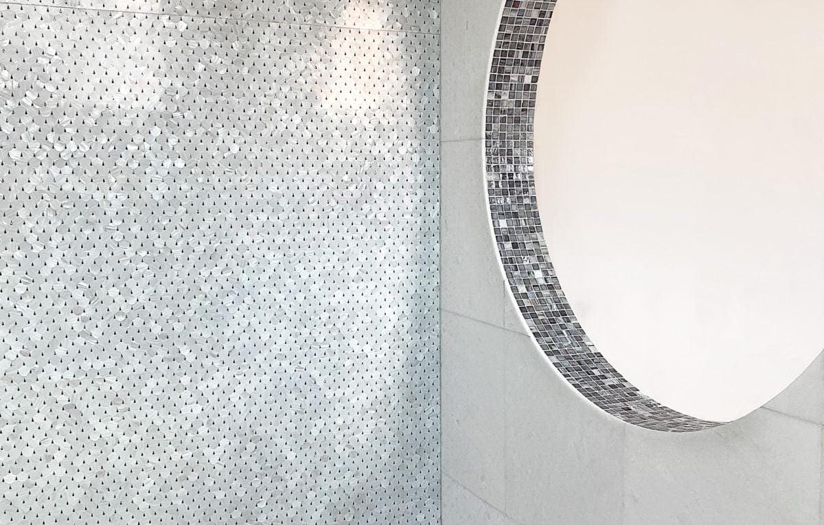 Feature Panel Pearl Drop