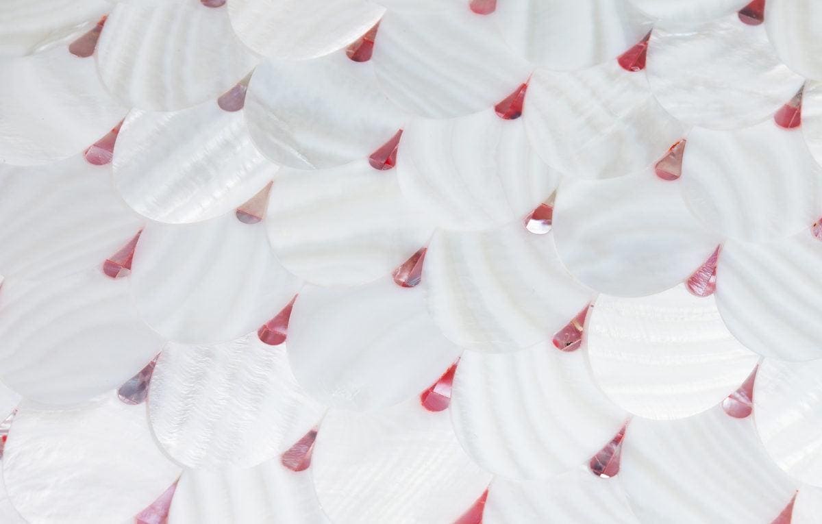 Feature Panel Pearl Drop