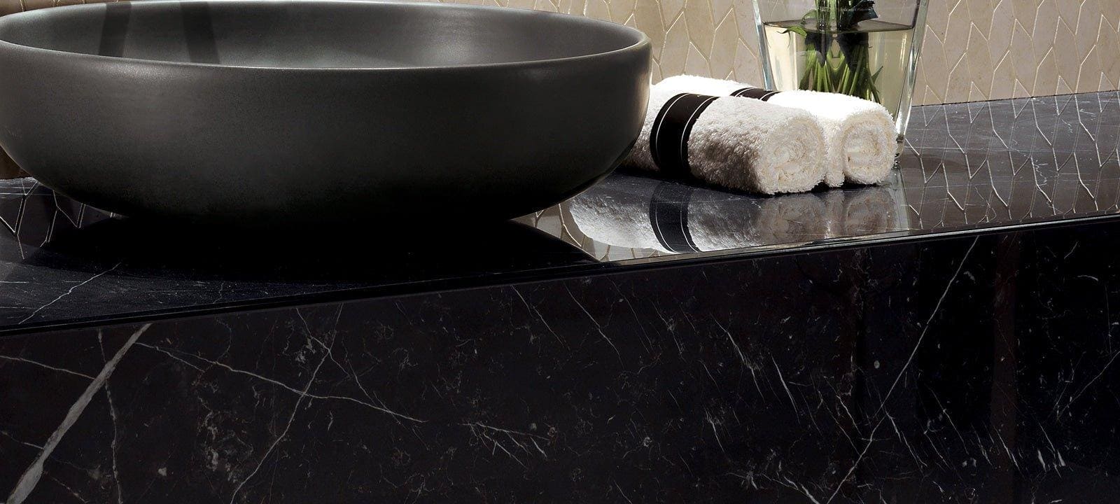 Marvel Nero Marquina