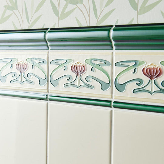 Victorian Green Omega Moulding