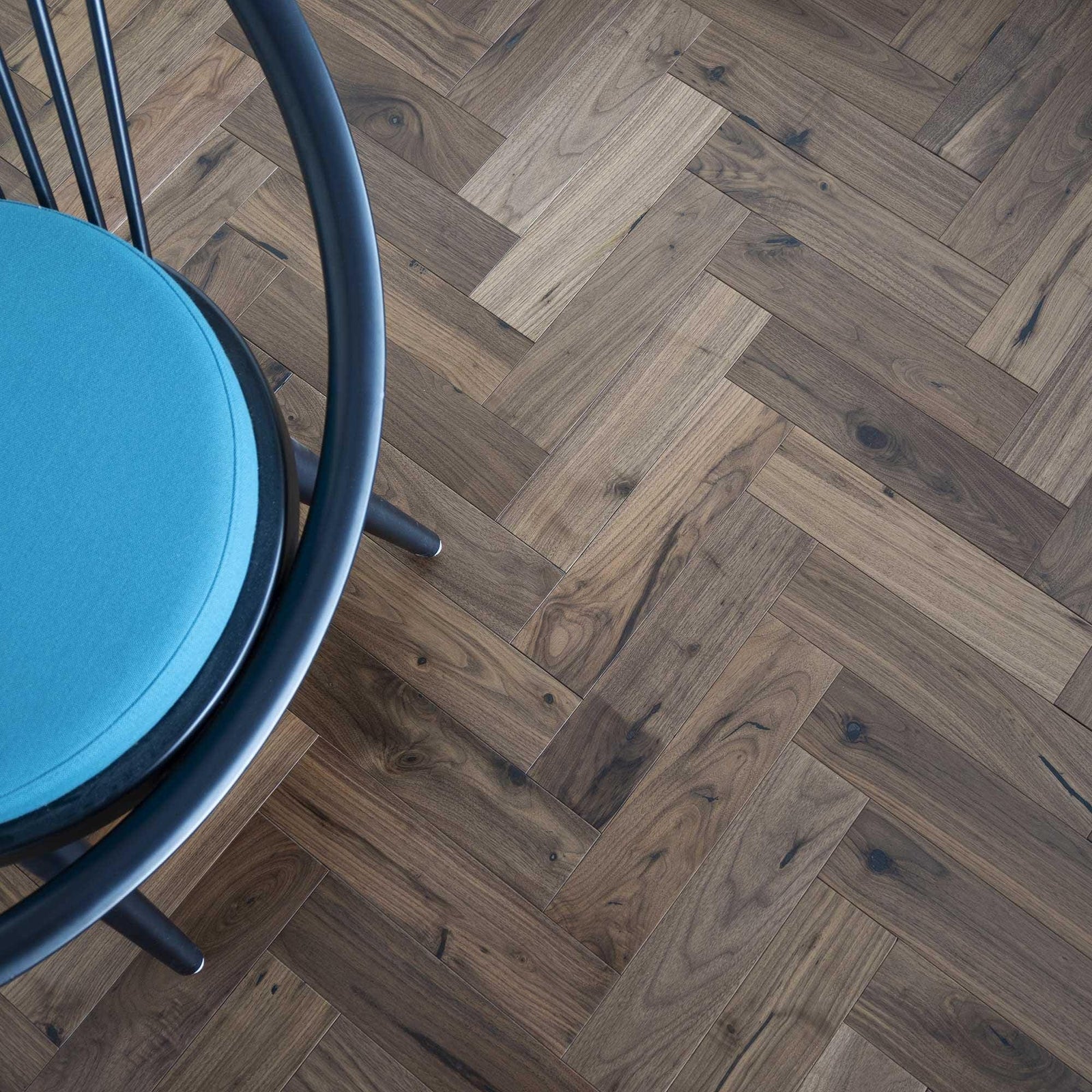 ZB205 Black Walnut – detail view 3
